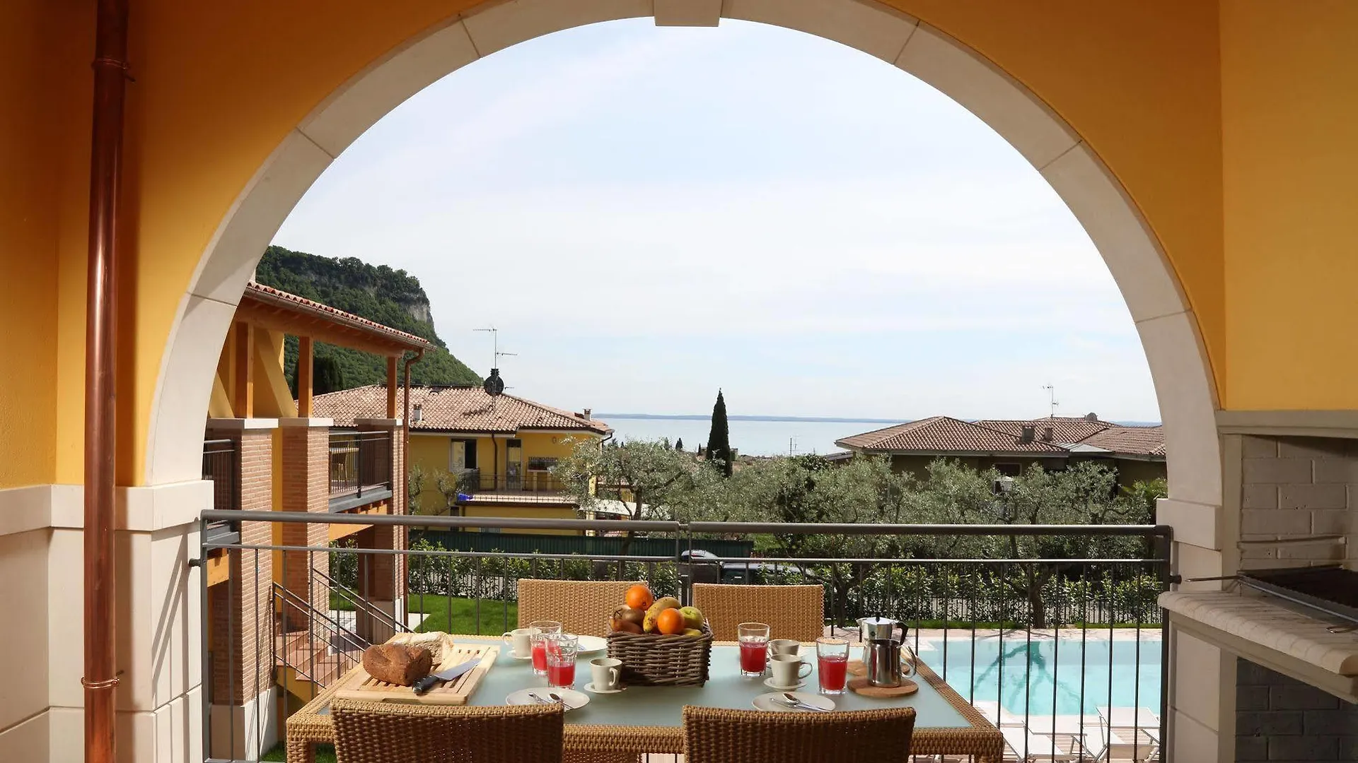 Residence Corte Leonardo Garda  0*, Garda (Verona) Italien