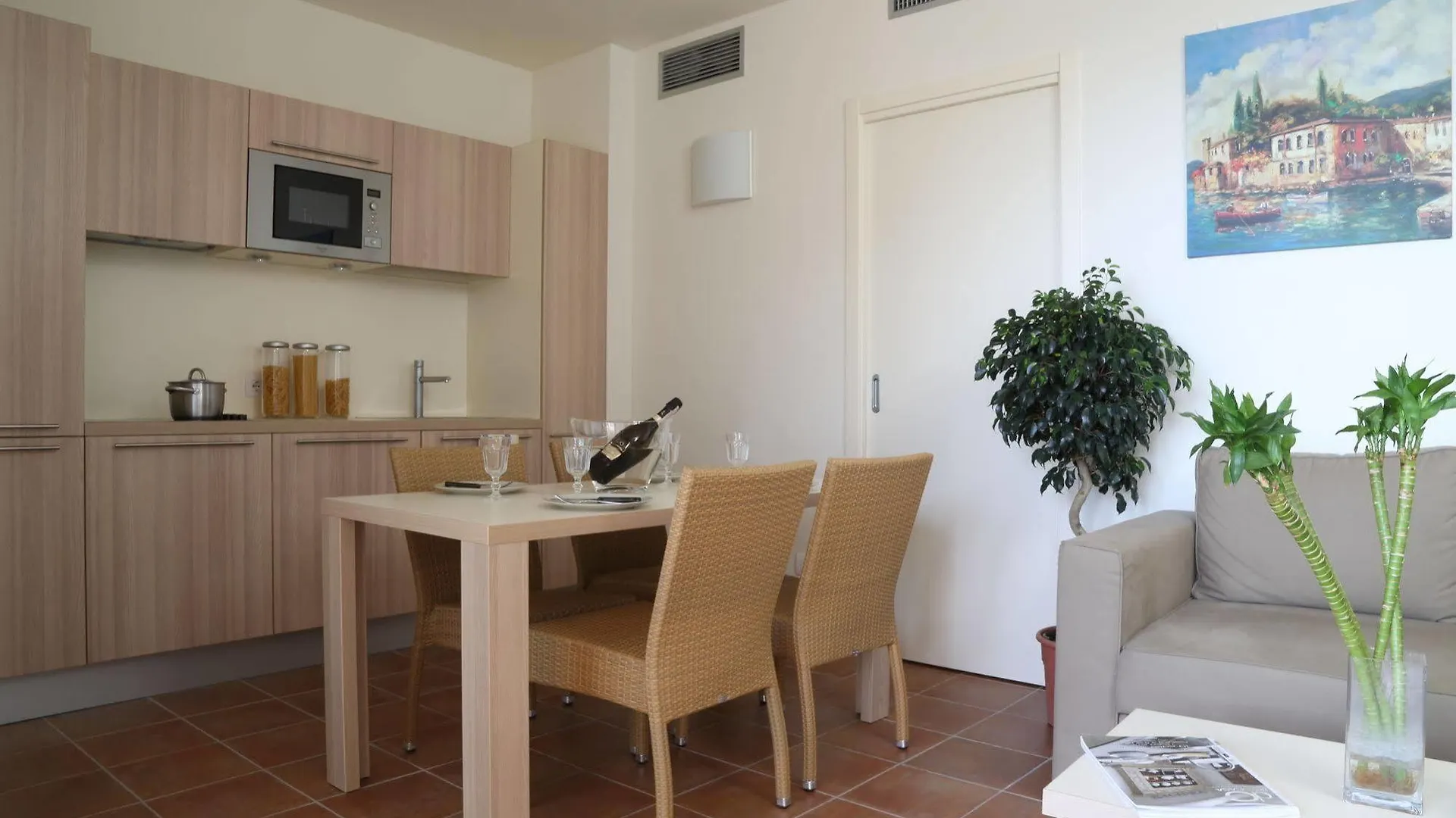 Residence Corte Leonardo Garda  0*, Garda (Verona)