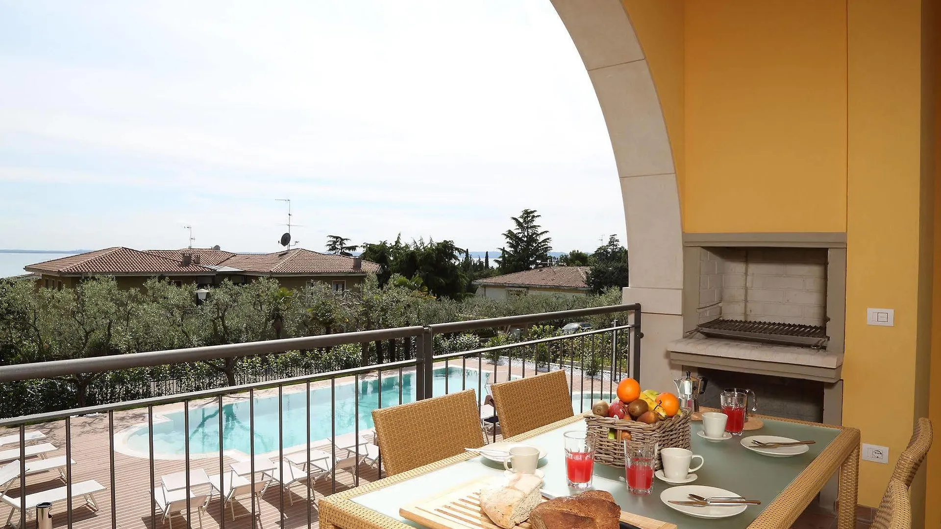 Appartement Residence Corte Leonardo Garda